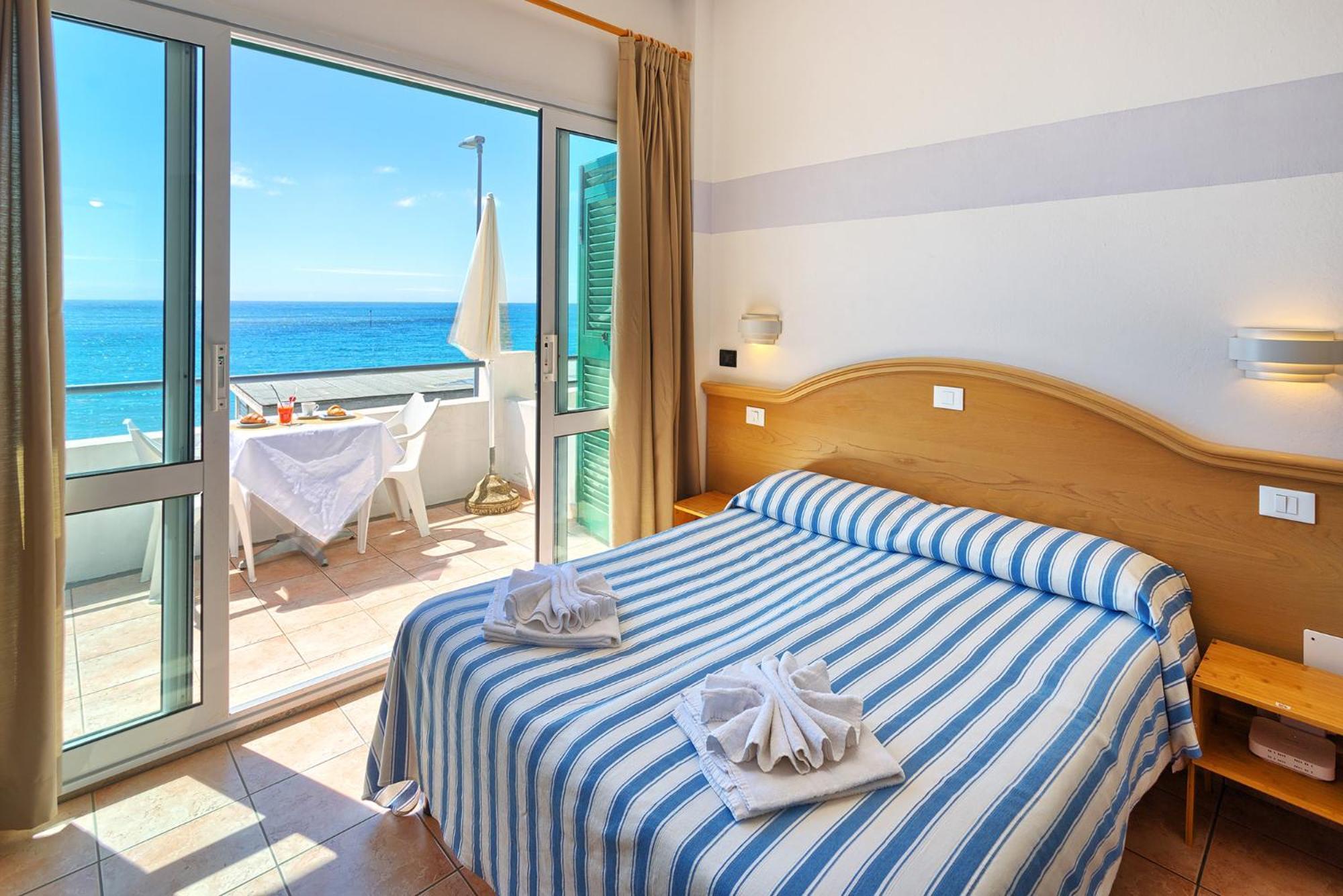 Blue Beach Bussana Nuova Eksteriør bilde