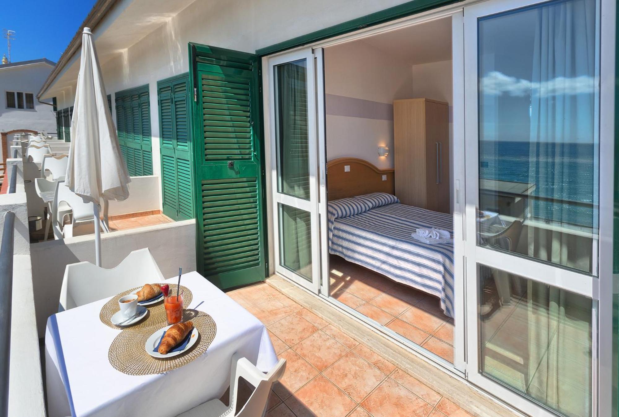 Blue Beach Bussana Nuova Eksteriør bilde